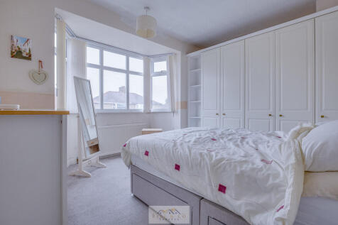 Bedroom 1.2