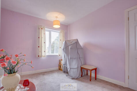 Bedroom 2.2