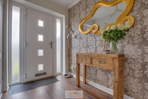 Entrance hall 1.1