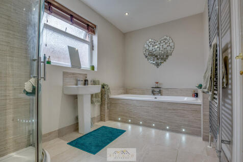 Bathroom 1.2
