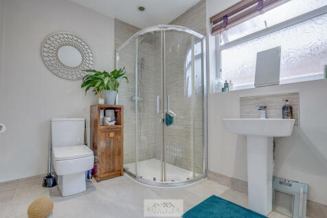 Bathroom 1.1
