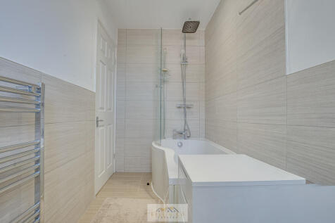 Bathroom 1.2