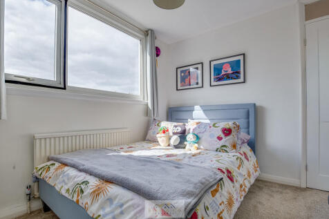 Bedroom 2.2