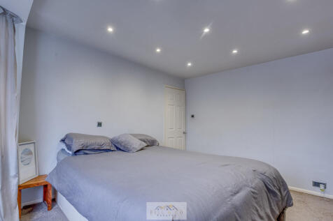 Bedroom 1.3