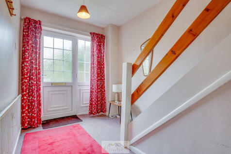 Entrance hall 1.1