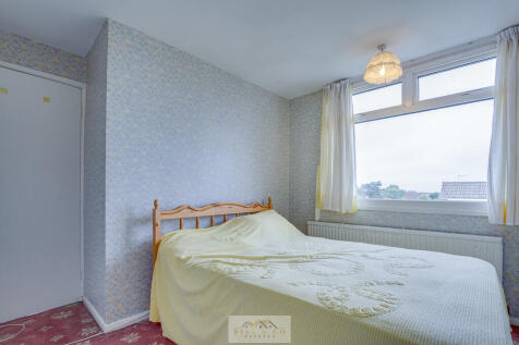 Bedroom 1.3