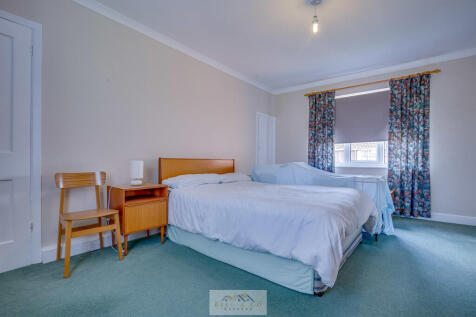 Bedroom 1.2