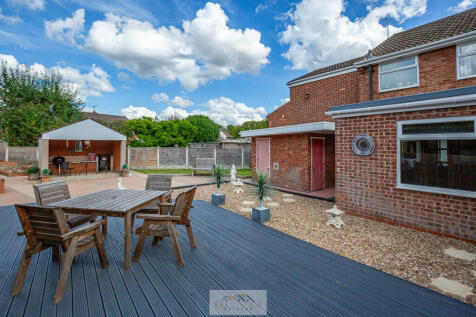 Back garden 1.3