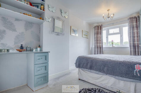 Bedroom 2.3