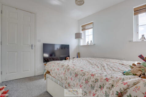 Bedroom 2.2