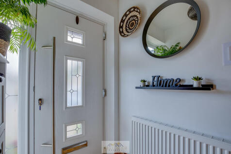Entrance hall 1.1