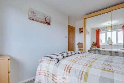 Bedroom 1.4