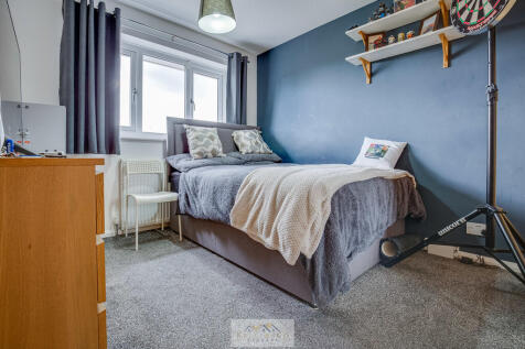 Bedroom 2.1