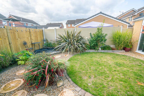 Back garden 1.3