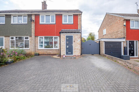 Front of house 1....