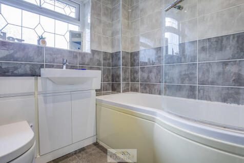 Bathroom 1.1