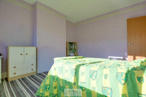 Bedroom 2.2