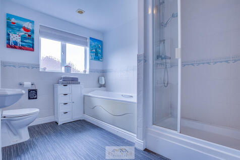 Bathroom 1.1