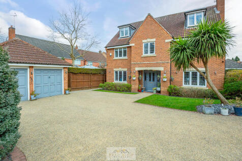 Front of house 1....