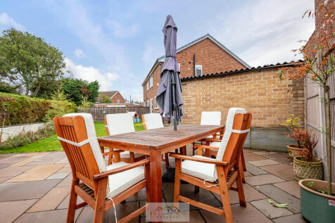 Back garden 1.3