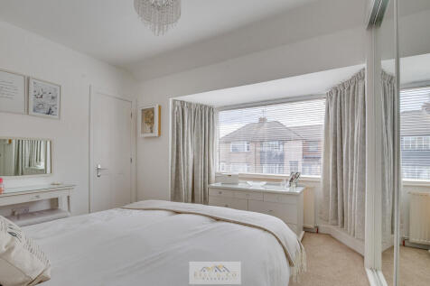 Bedroom 1.3