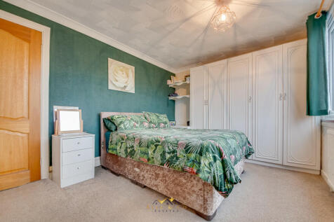 Bedroom 1.2