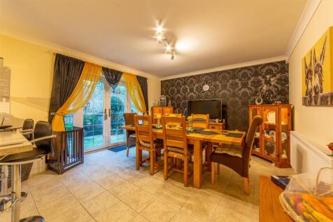 5 Snatchwood Court-21.jpg