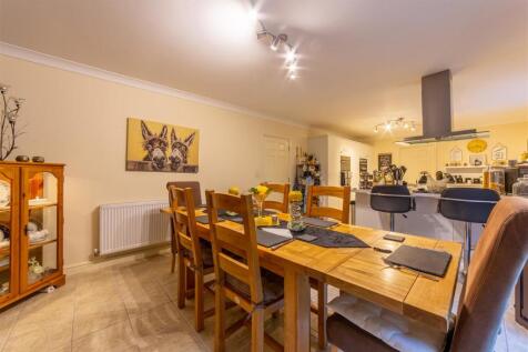5 Snatchwood Court-22.jpg