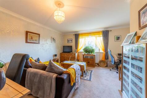 5 Snatchwood Court-19.jpg