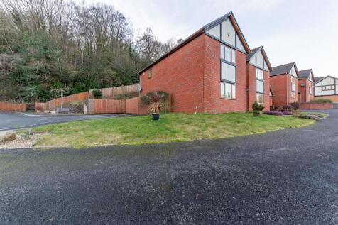 5 Snatchwood Court-44.jpg