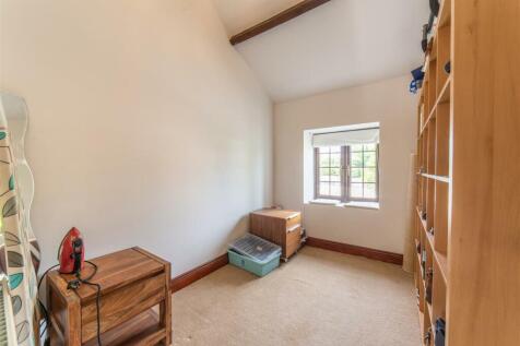 Wisteria Cottage-3.jpg