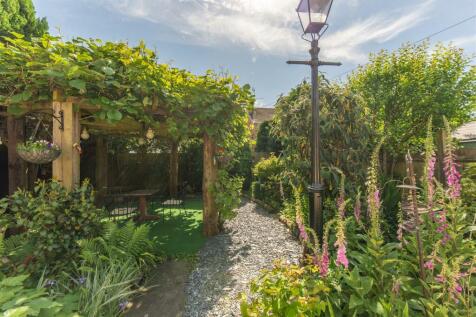 Wisteria Cottage-36.jpg