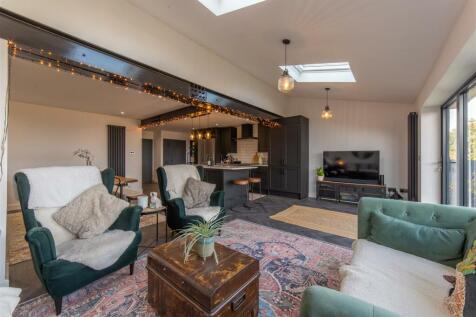 33 Greenwood Drive-29.jpg