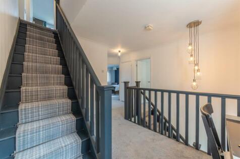 33 Greenwood Drive-14.jpg