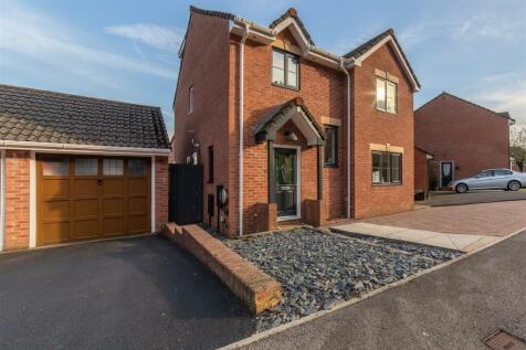 33 Greenwood Drive-44.jpg