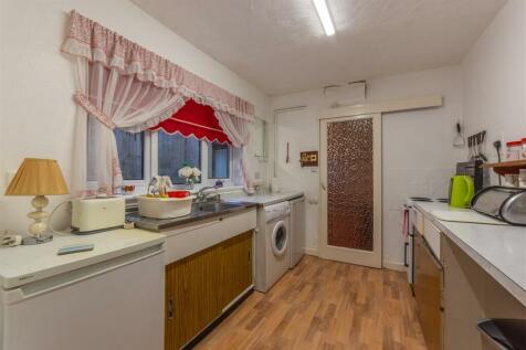 3 Lower Waun Street-11.jpg