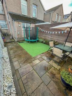 2 Wainfelin Avenue - Externals-3.jpg