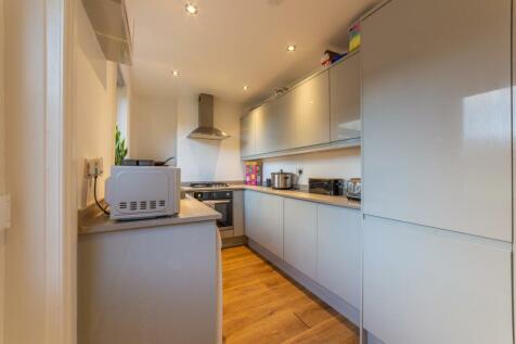 16 Clark Avenue-11.jpg