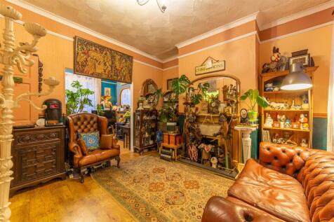 14 Bryn Terrace-10.jpg