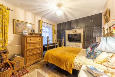 14 Bryn Terrace-2.jpg