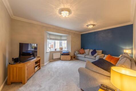 133 Parc Panteg-12.jpg