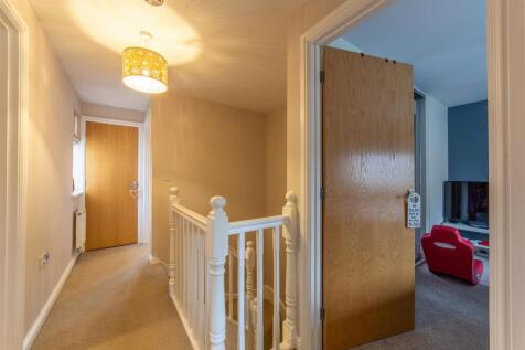 133 Parc Panteg-11.jpg