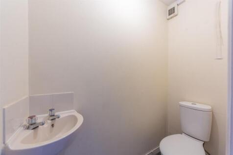 147 Gifford Close-8.jpg