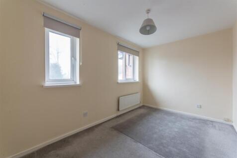 147 Gifford Close-1.jpg