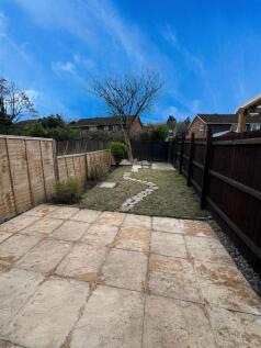 GIFFORD CLOSE 1.jpg