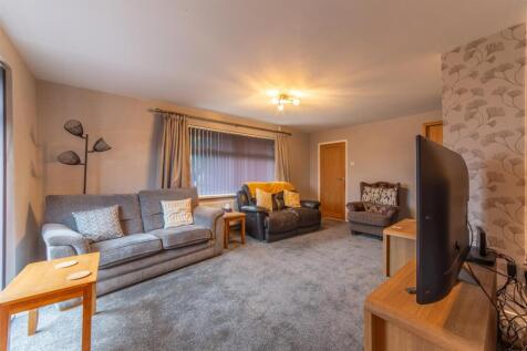 136 Edlogan Way-35.jpg