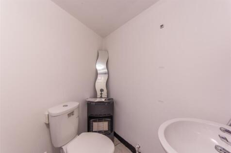697 Monnow Way-28.jpg