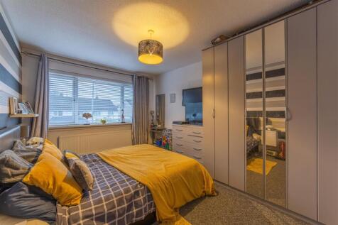 697 Monnow Way-7.jpg