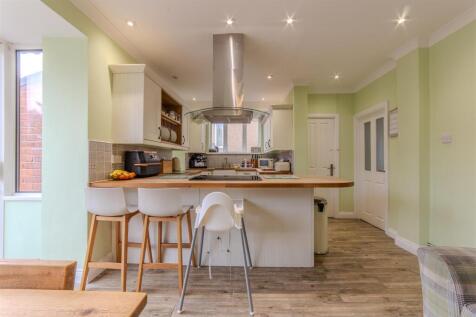 15 Beechcroft Road-14.jpg