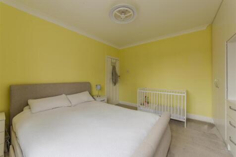15 Beechcroft Road-5.jpg